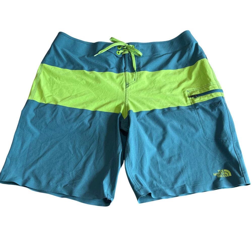 Men’s North Face Board Shorts size 36